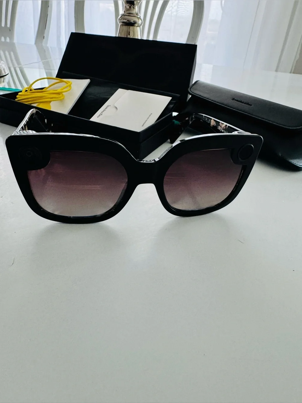 Snap Spectacles 3 Veronica Smart Sunglasses Camera Glasses Black Gradient Set